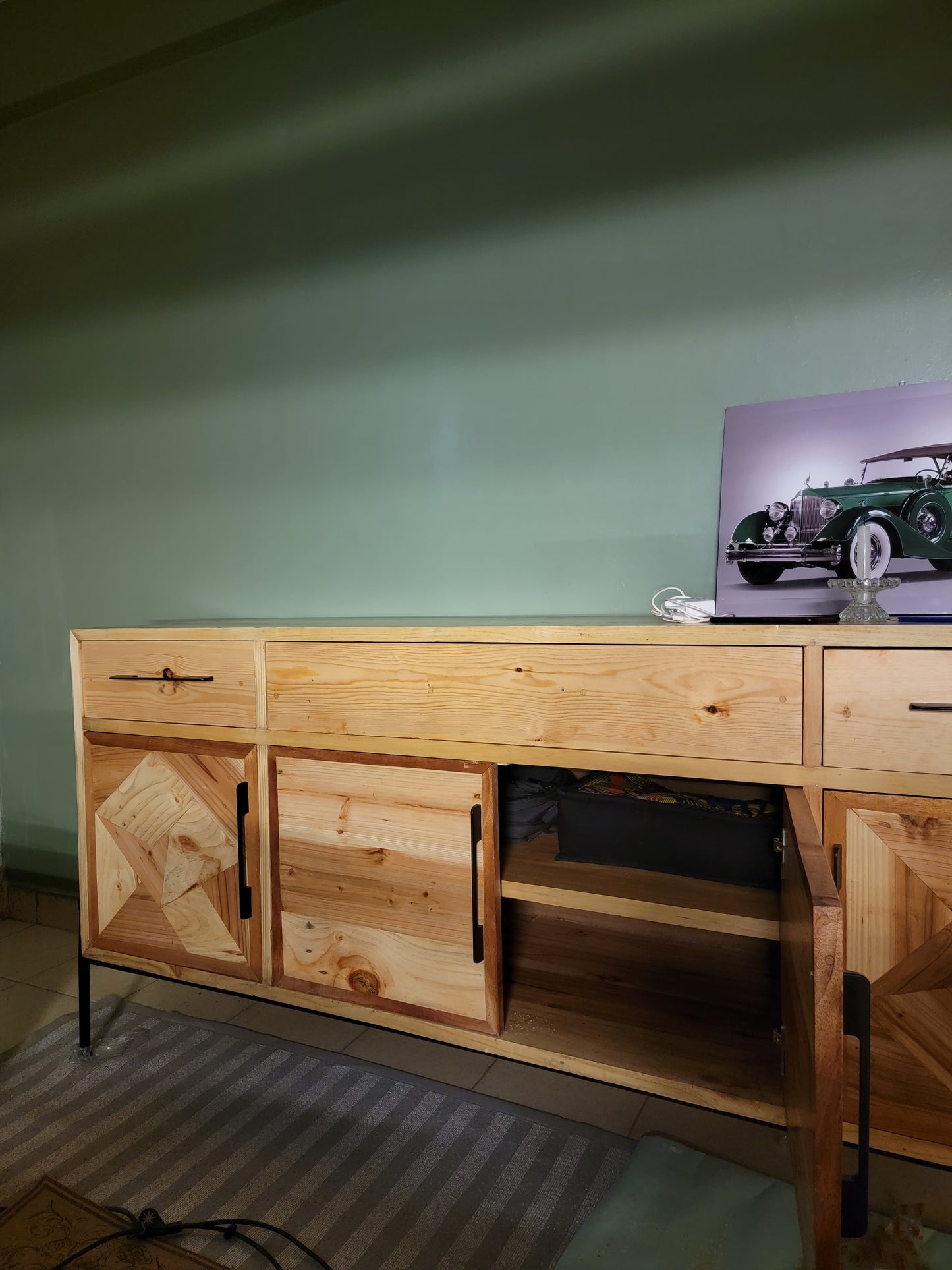 Madoido Sideboard