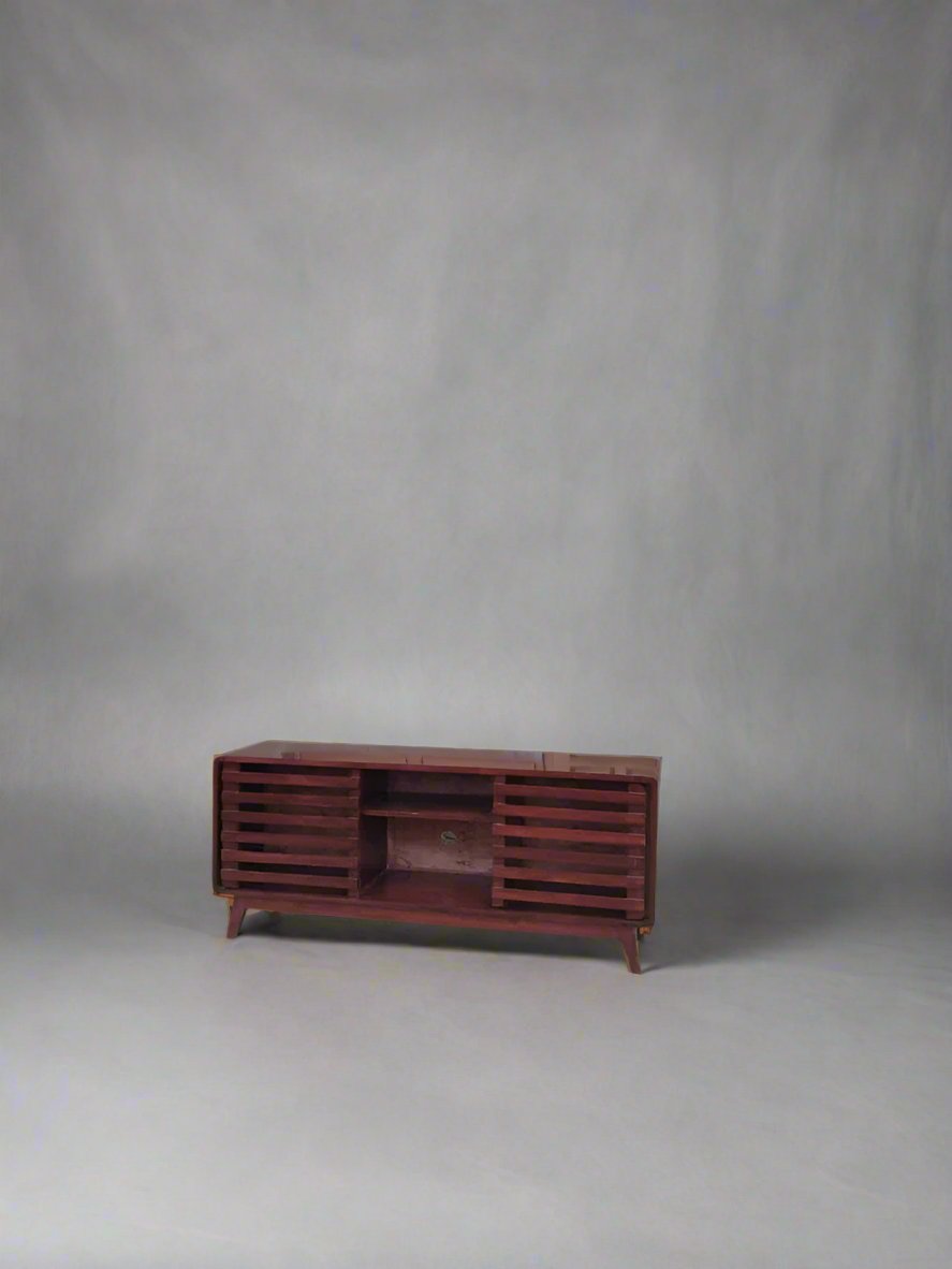 Lungi TV Stand